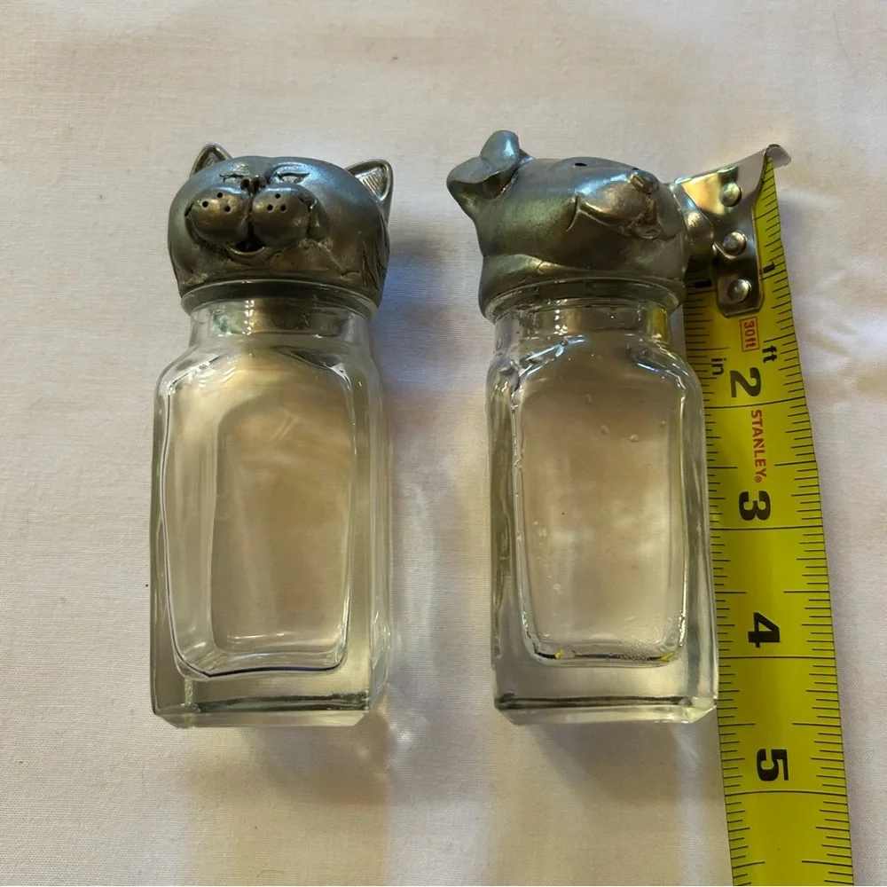 Vintage Cat and Dog Salt and Pepper Shakers - Picture 2 of 7